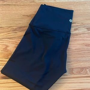 Lululemon 6 align crop